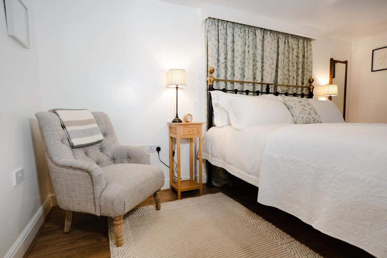 Hovell Hall Country Bed And Breakfast NWI Exterior photo